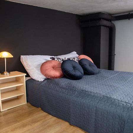 Studia Przy Lotnisku Od Wroclawapartament-Pl Bagian luar foto